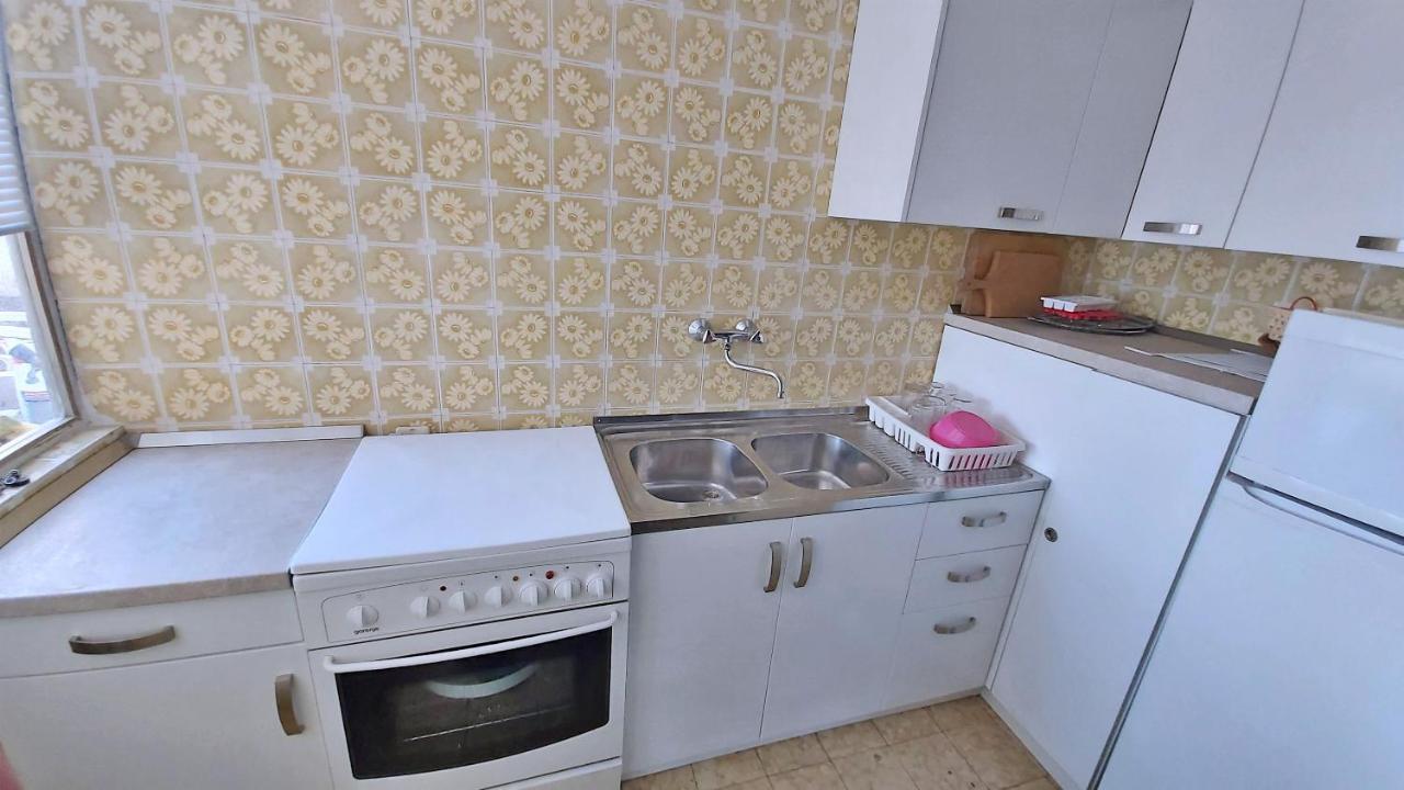Apartment Cedo Omis Exterior photo