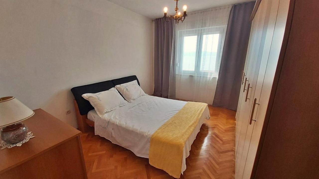 Apartment Cedo Omis Exterior photo